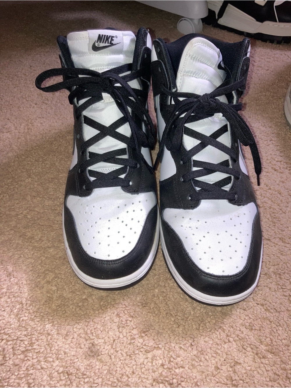 Nike panda White High-Top Sneakers